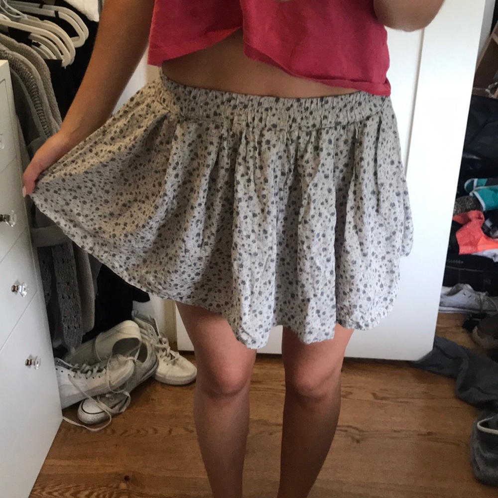 Brandy Melville floral skirt